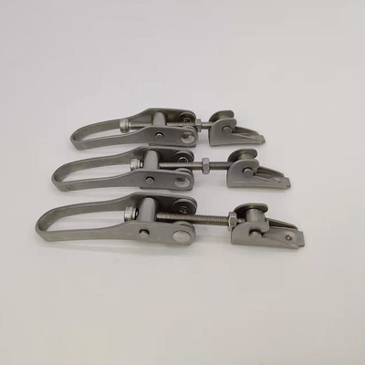 Rohrklemmverbindung kundenspezifische Stempelteile aus Kohlenstoffstahl Metall Lüftung Staubentfernung Rohrleitungszubehör